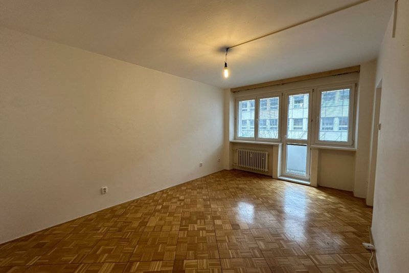 1+1 ZARÁMÍ - CENTRUM MĚSTA S BALKONEM 