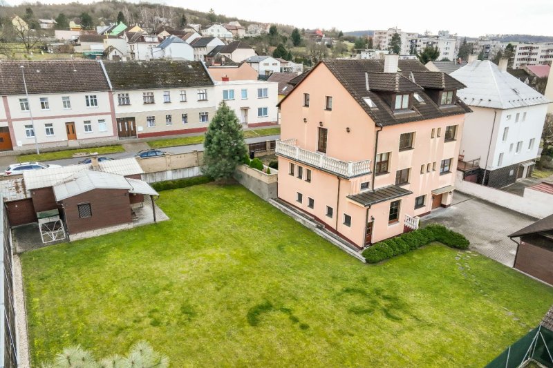 STAVEBNÍ POZEMEK 759m2 ZLÍN-MALENOVICE 