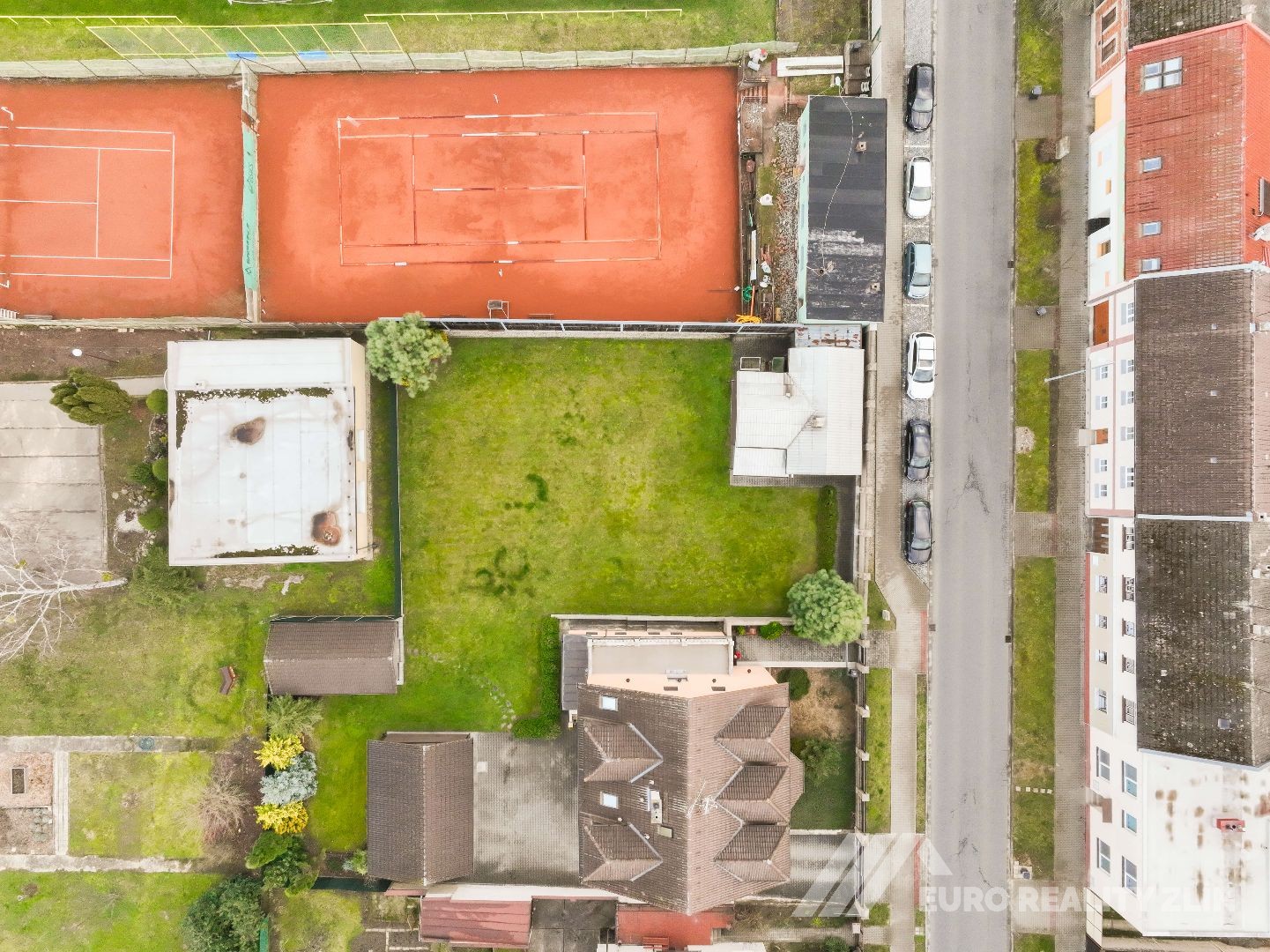 STAVEBNÍ POZEMEK 759m2 ZLÍN-MALENOVICE 