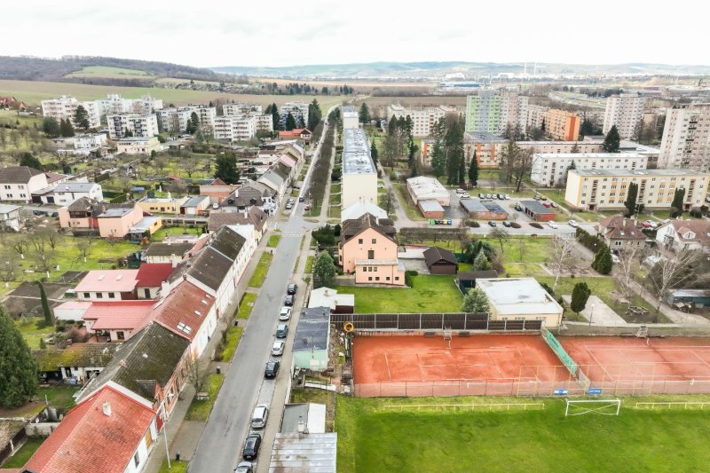 STAVEBNÍ POZEMEK 759m2 ZLÍN-MALENOVICE 