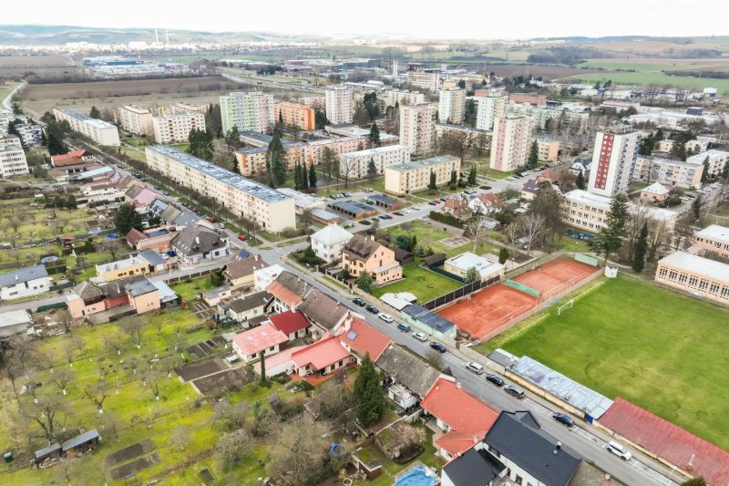 STAVEBNÍ POZEMEK 759m2 ZLÍN-MALENOVICE 