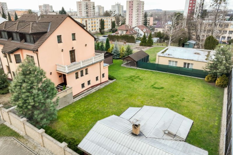 STAVEBNÍ POZEMEK 759m2 ZLÍN-MALENOVICE 