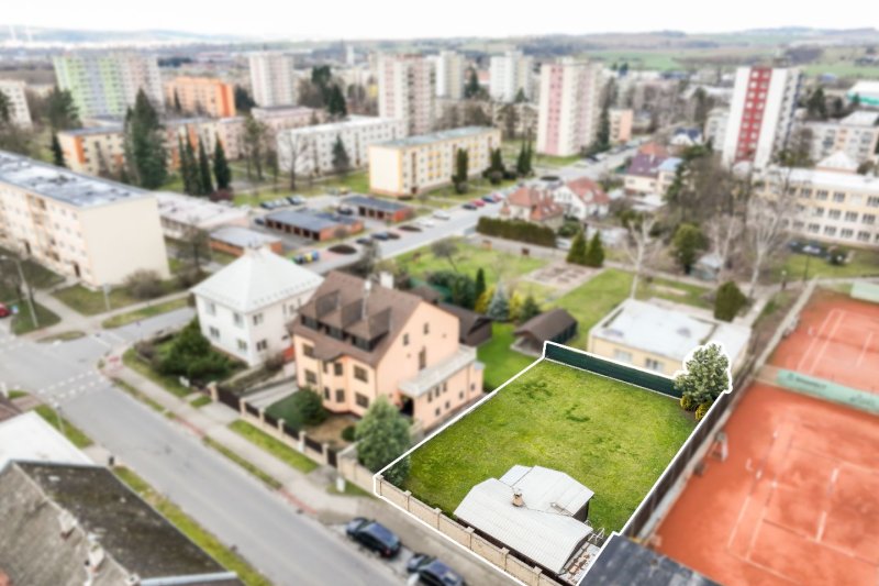 STAVEBNÍ POZEMEK 759m2 ZLÍN-MALENOVICE 