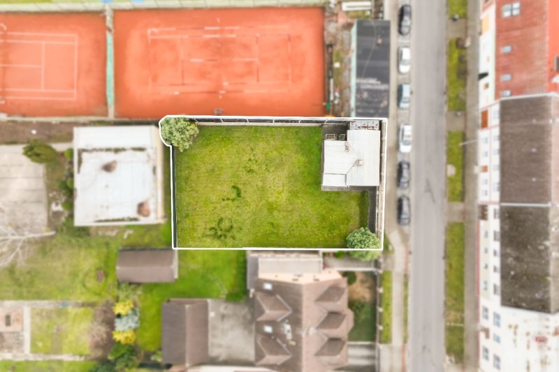 STAVEBNÍ POZEMEK 759m2 ZLÍN-MALENOVICE 