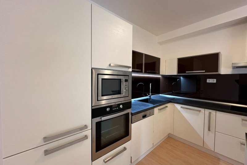 2+KK ZELINOVA S TERASOU 28m2