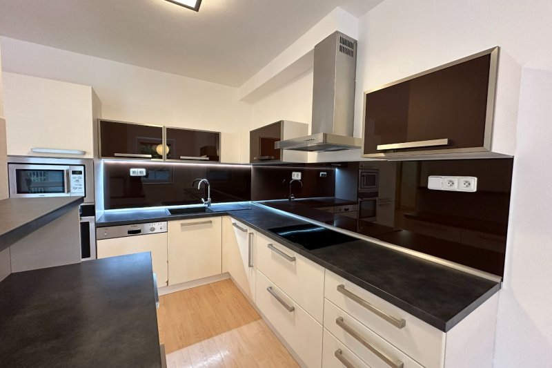 2+KK ZELINOVA S TERASOU 28m2