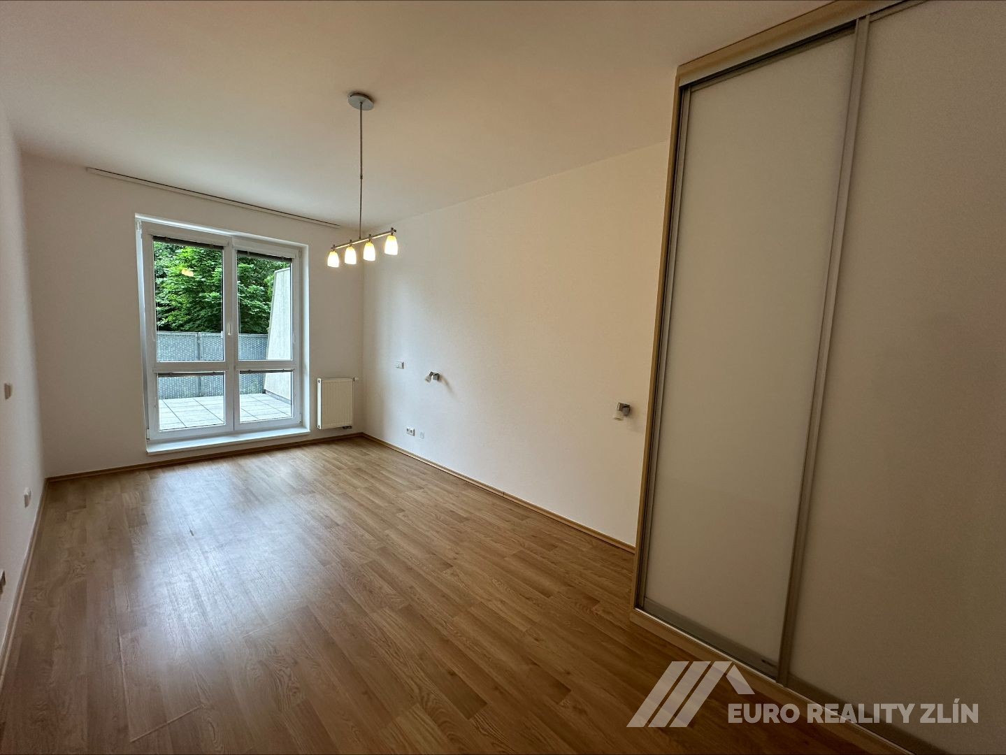 2+KK ZELINOVA S TERASOU 28m2