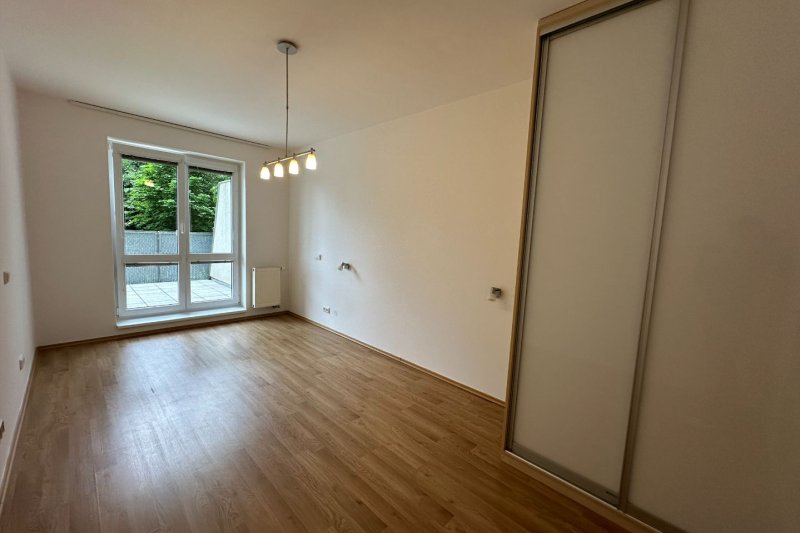 2+KK ZELINOVA S TERASOU 28m2