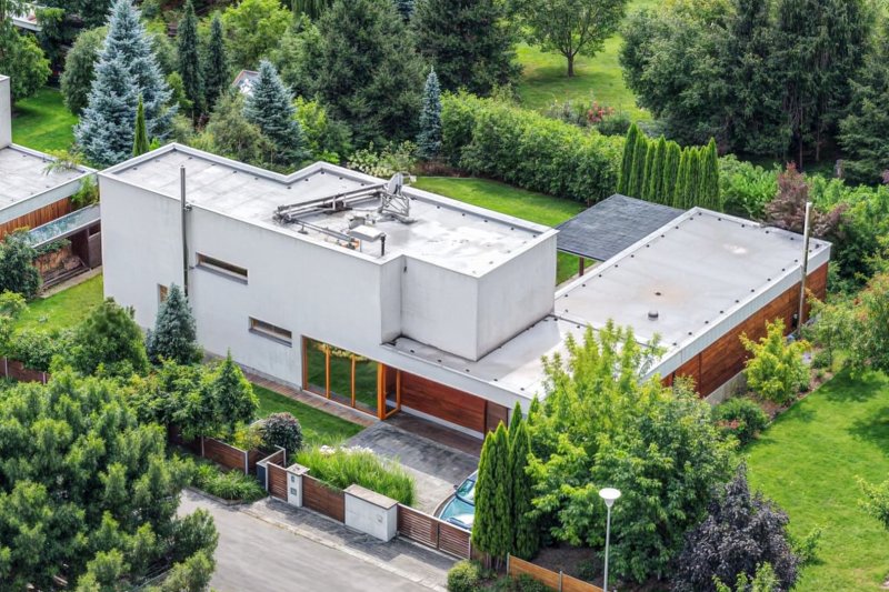 VILA SE ZAHRADOU ZLÍN LOUKY