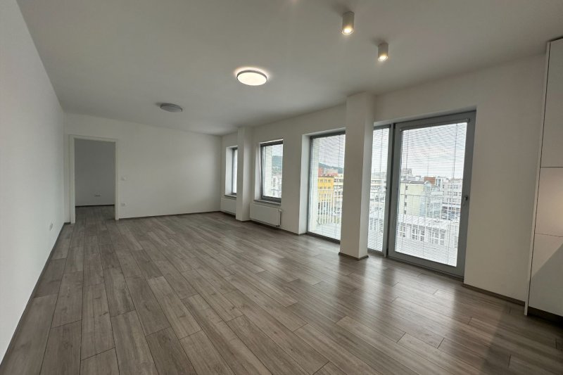 2+KK LORENCOVA CENTRUM, ZLÍN 