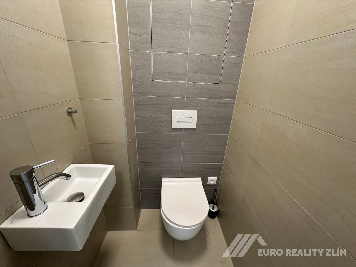2+KK LORENCOVA CENTRUM, ZLÍN 