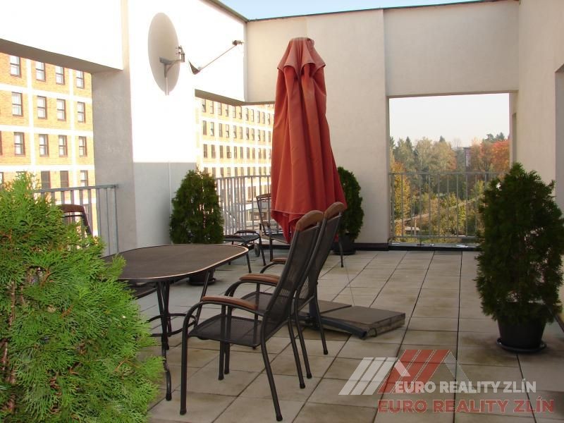1+KK NADSTANDARD - CENTRUM ZLÍN