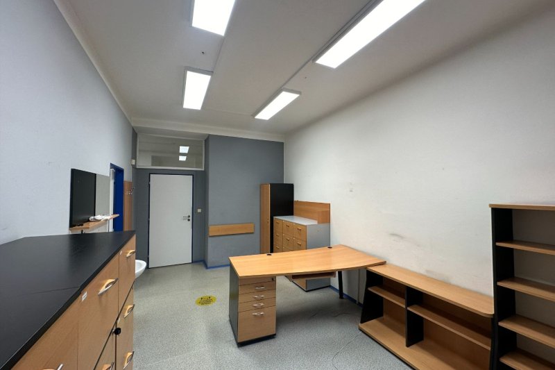 ORDINACE LÉKAŘE - CENTRUM ZLÍN, PŘÍZEMÍ 39M2