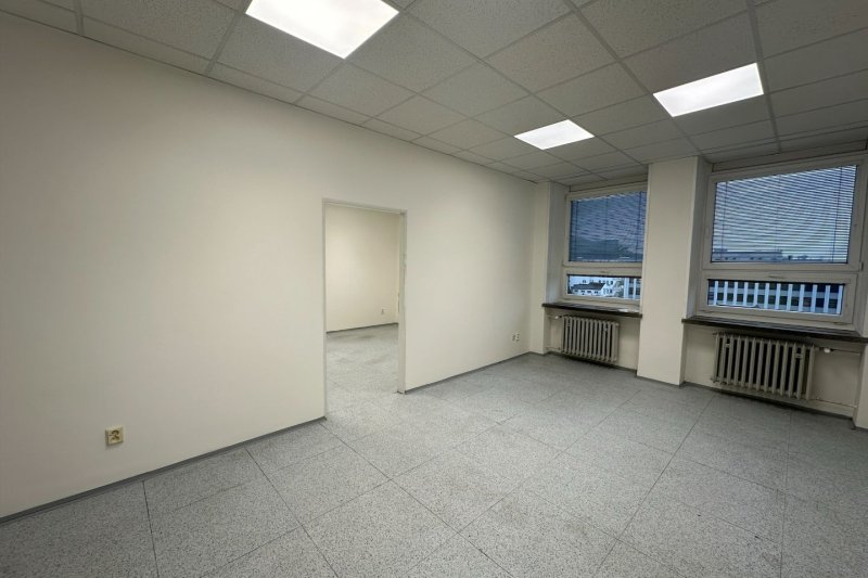 ORDINACE LÉKAŘE - CENTRUM ZLÍN, 4.NP 34M2