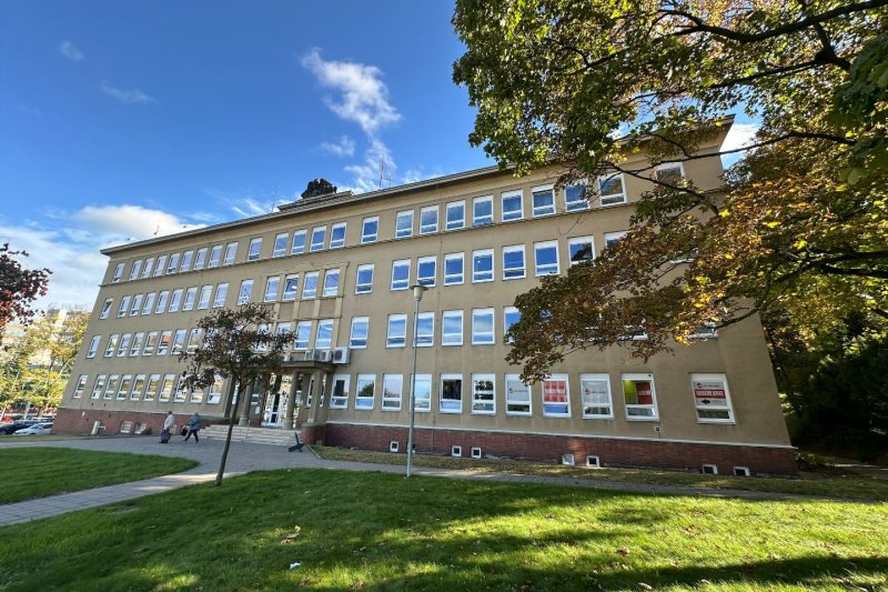 ORDINACE LÉKAŘE - CENTRUM ZLÍN, 4.NP 34M2