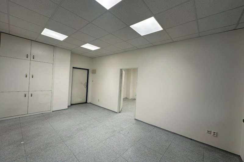 ORDINACE LÉKAŘE - CENTRUM ZLÍN, 4.NP 34M2