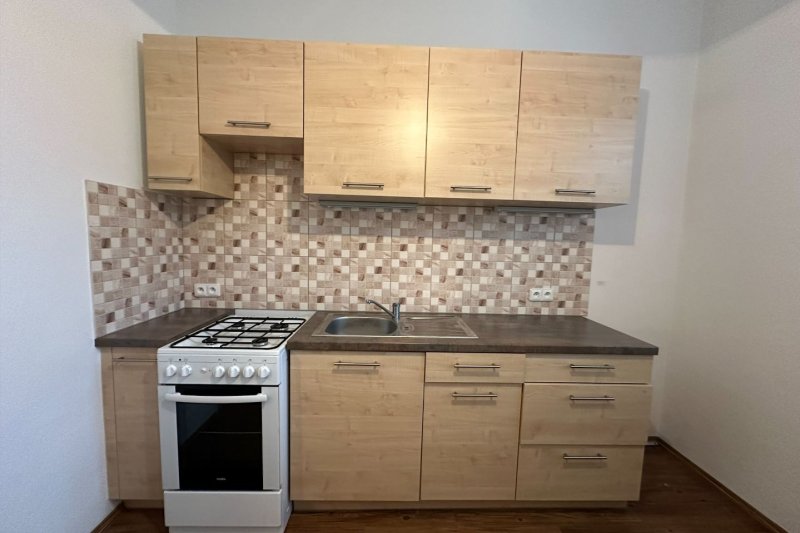 2+1 TŘÍDA TOMÁŠE BATI, 57M2