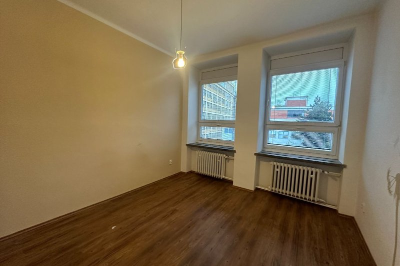 2+1 TŘÍDA TOMÁŠE BATI, 57M2