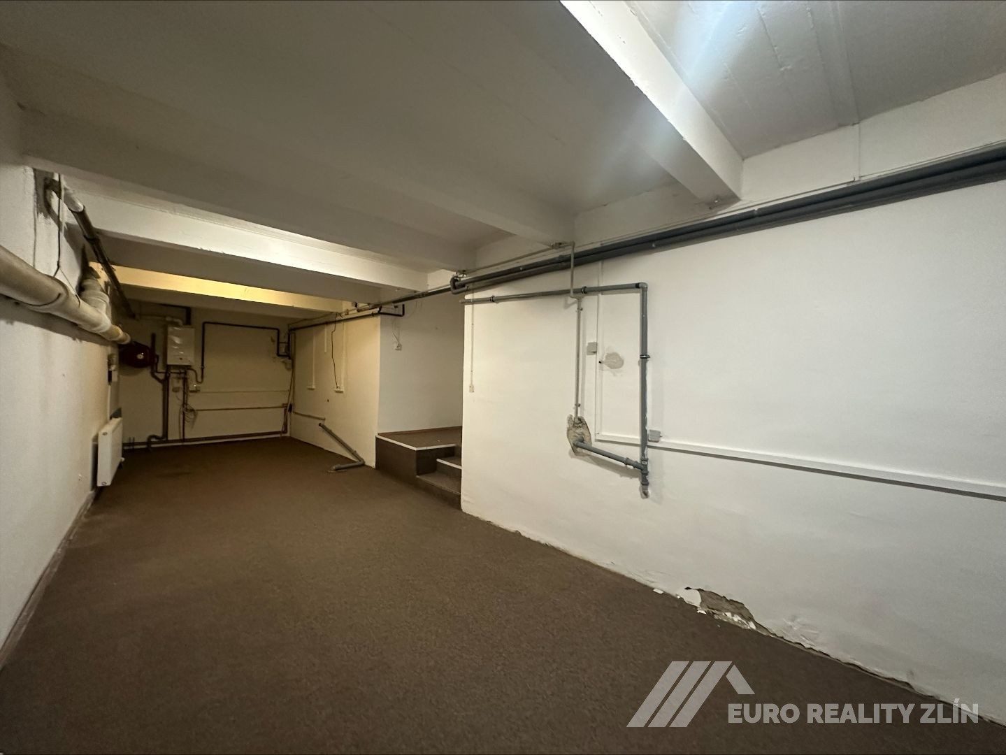 KOMERČNÍ PROSTOR 132 m2 V CENTRU MĚSTA ZLÍNA