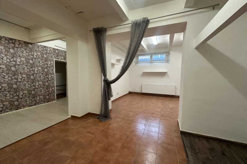 KOMERČNÍ PROSTOR 132 m2 V CENTRU MĚSTA ZLÍNA