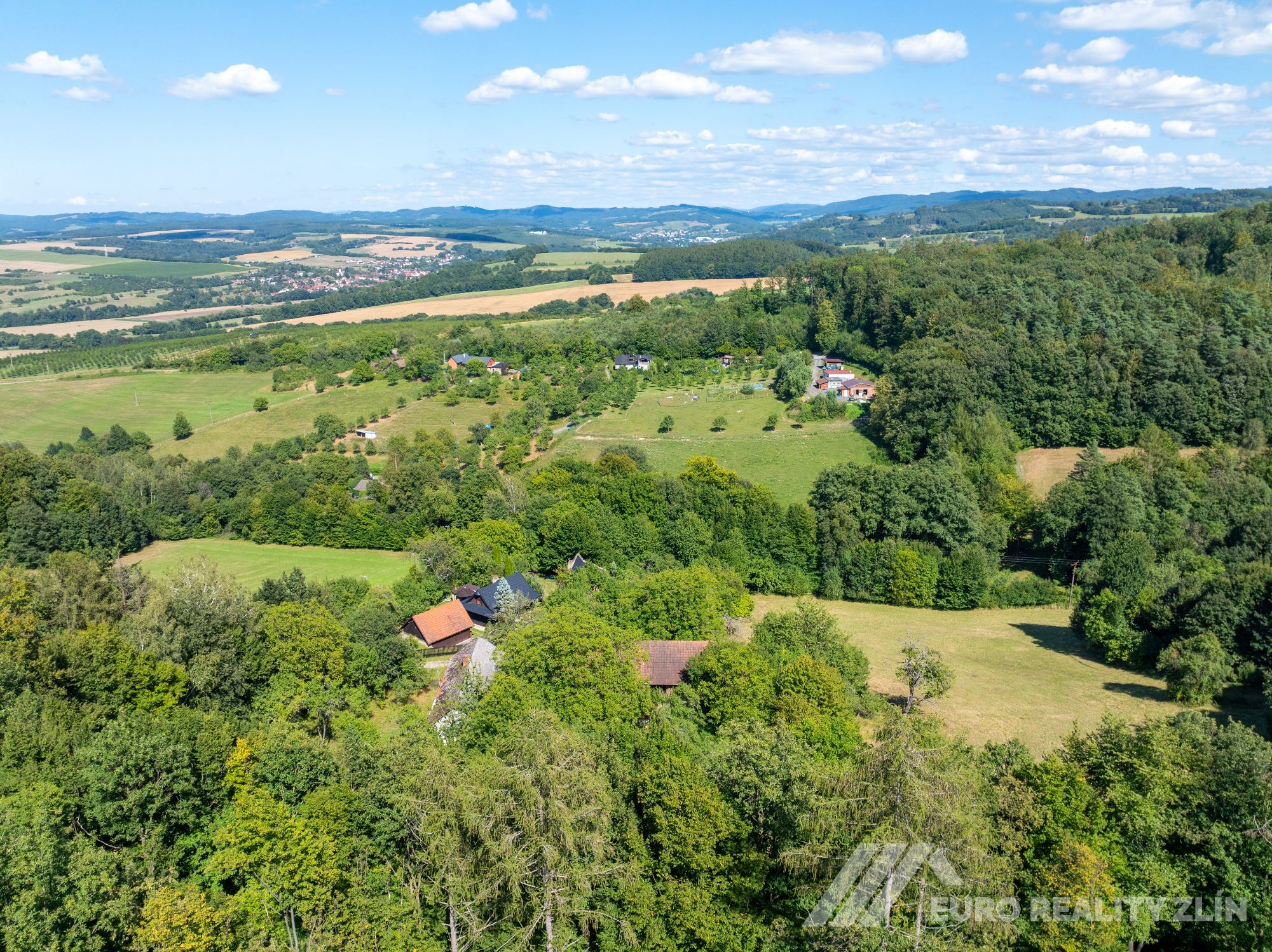 Usedlost Lipské Paseky, lesy a pozemky přes 70.000m2