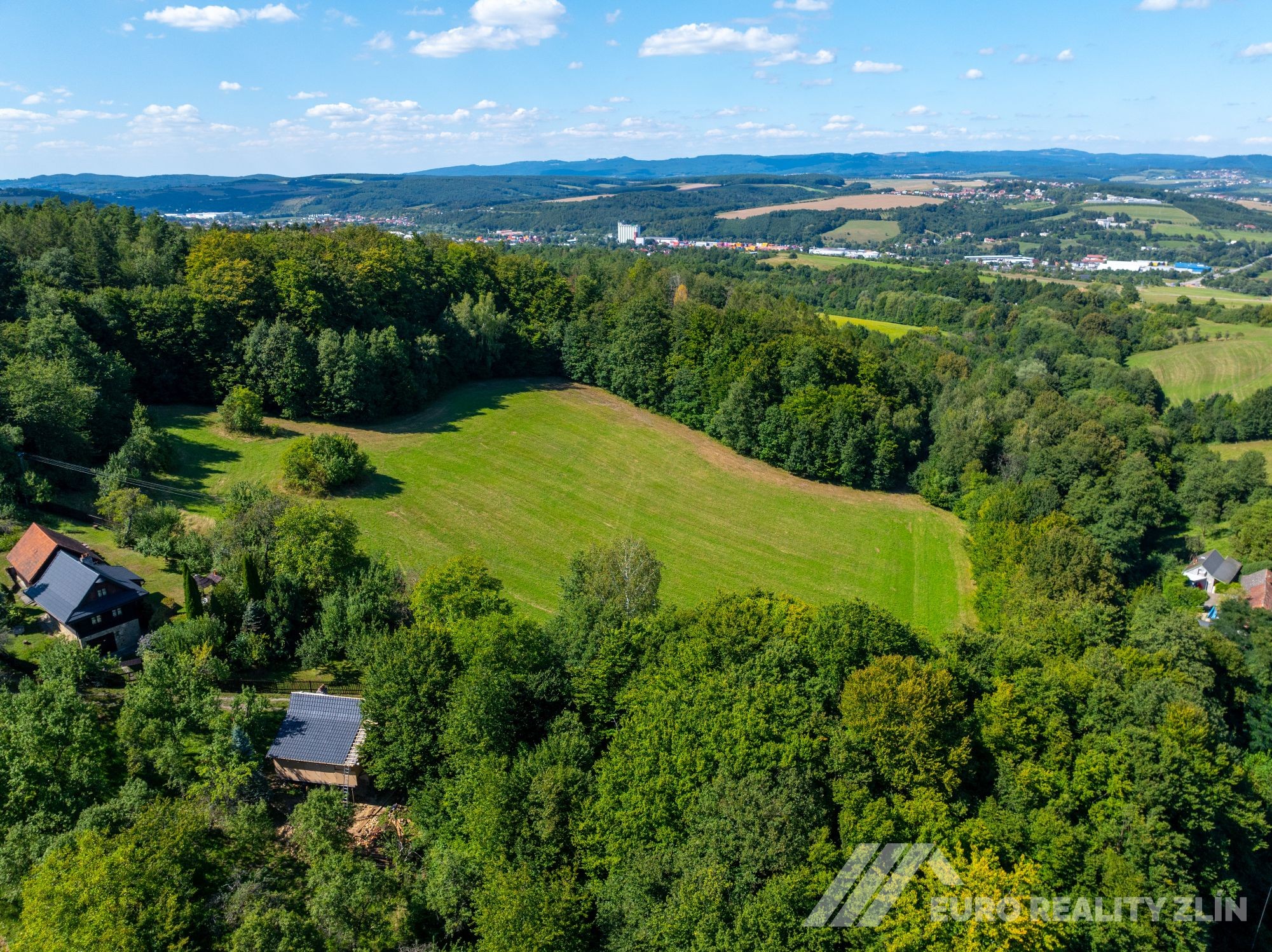 Usedlost Lipské Paseky, lesy a pozemky přes 70.000m2