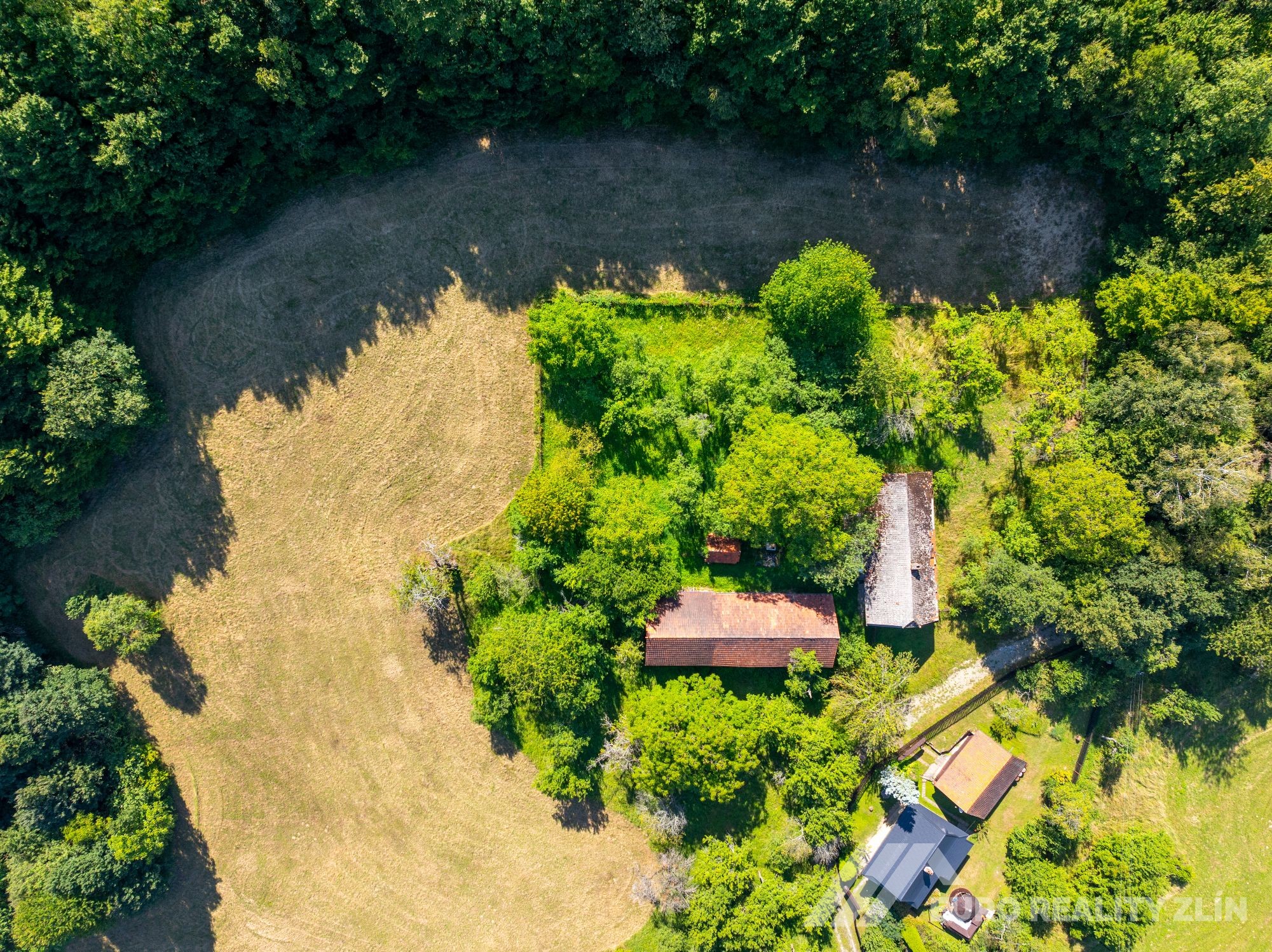 Usedlost Lipské Paseky, lesy a pozemky přes 70.000m2