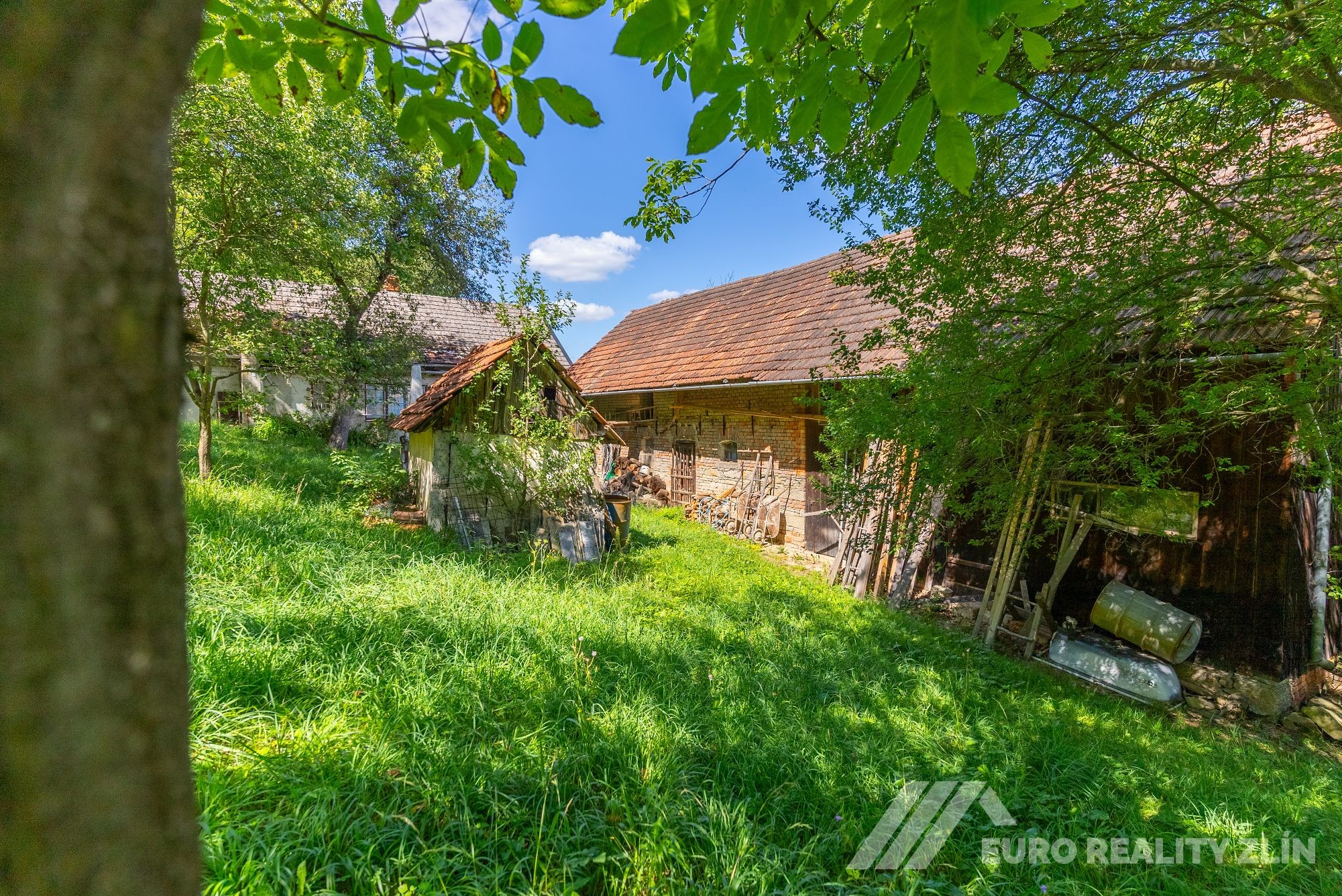 Usedlost Lipské Paseky, lesy a pozemky přes 70.000m2