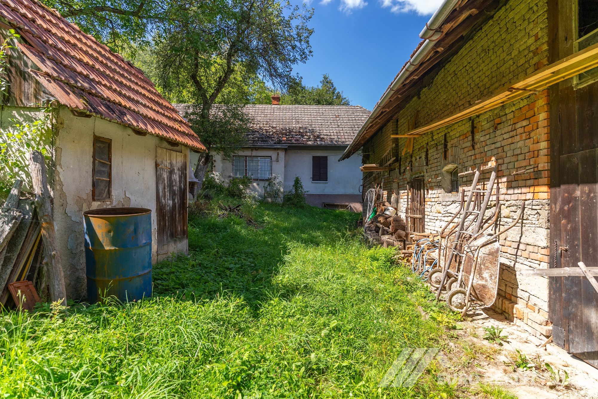Usedlost Lipské Paseky, lesy a pozemky přes 70.000m2
