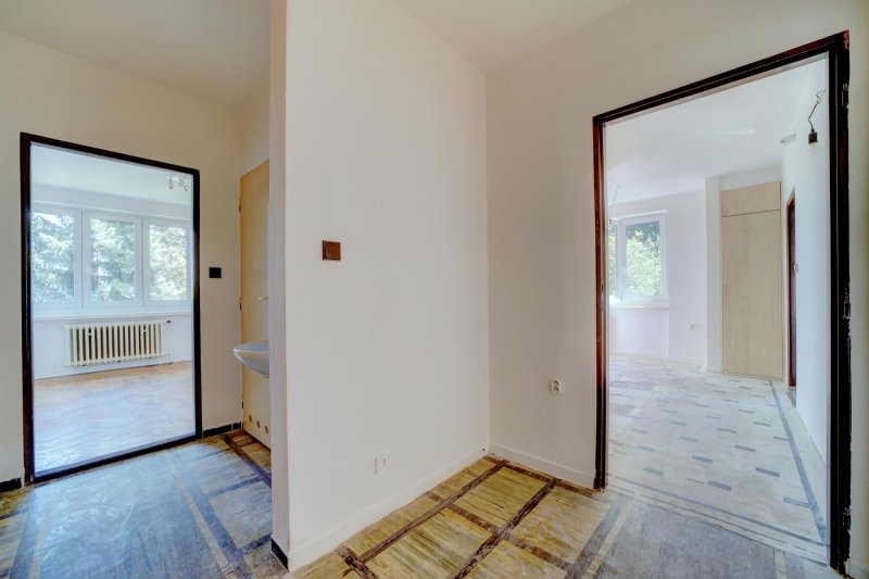 3+1 CENTRUM MĚSTA, CIHLOVÝ BYT 72m2, K REKONSTRUKCI