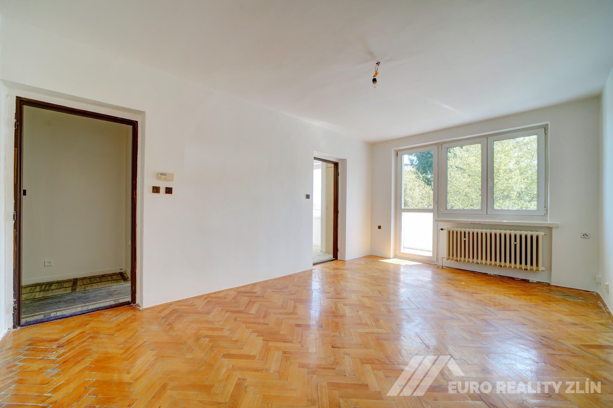 3+1 CENTRUM MĚSTA, CIHLOVÝ BYT 72m2, K REKONSTRUKCI