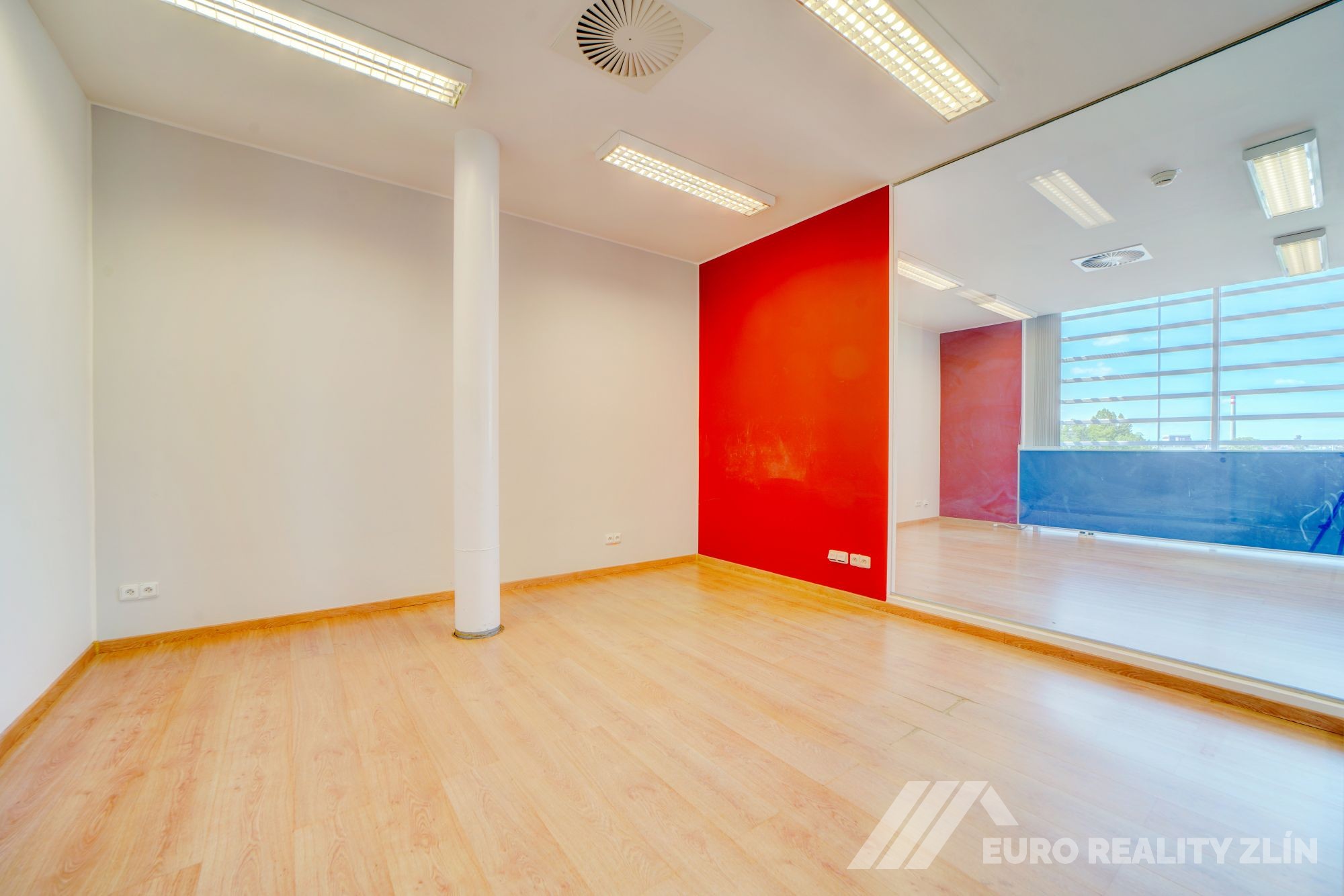 REPREZENTATIVNÍ KANCELÁŘSKÉ PROSTORY 108m2– CENTRUM ZLÍN