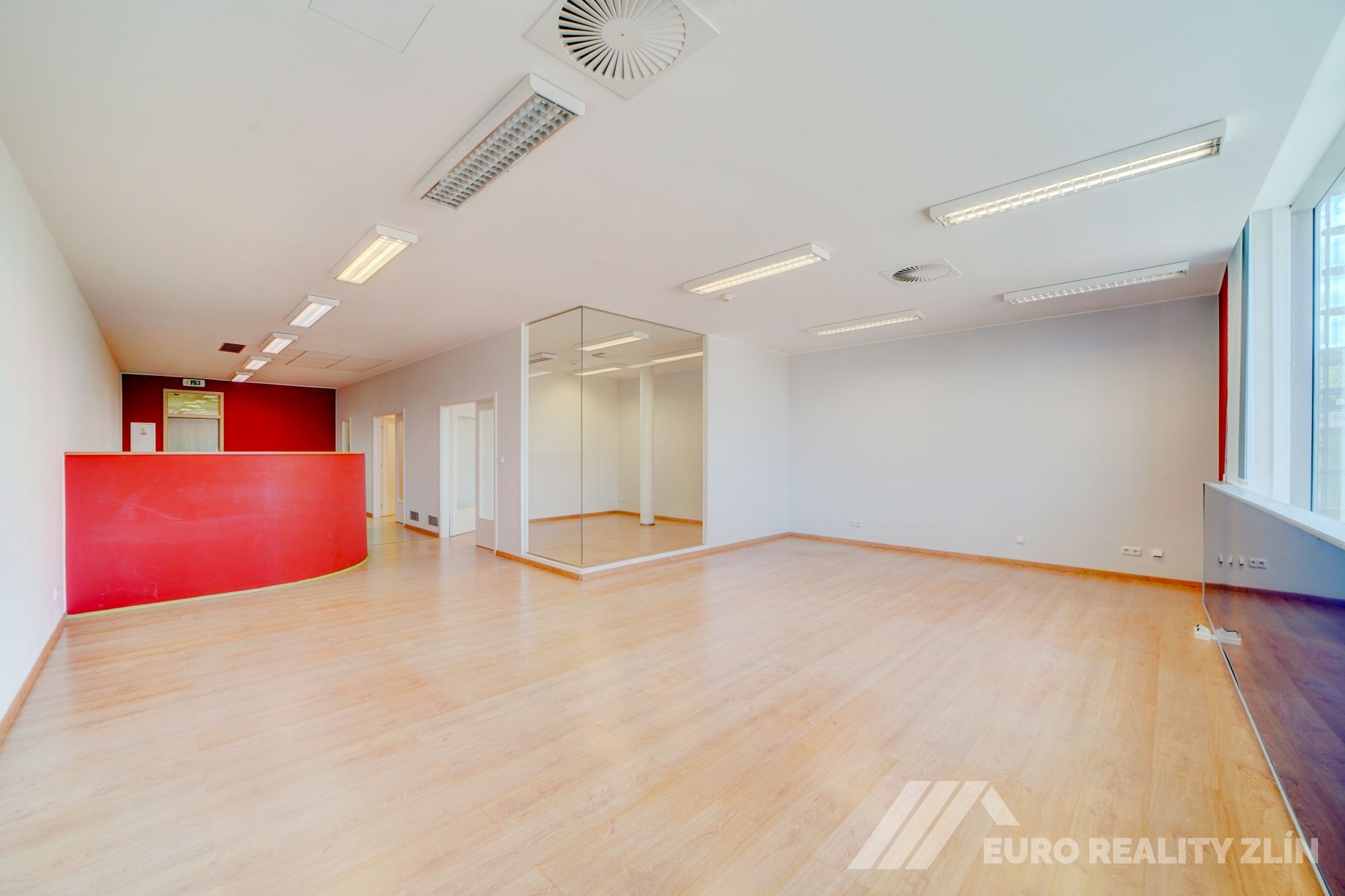 REPREZENTATIVNÍ KANCELÁŘSKÉ PROSTORY 108m2– CENTRUM ZLÍN