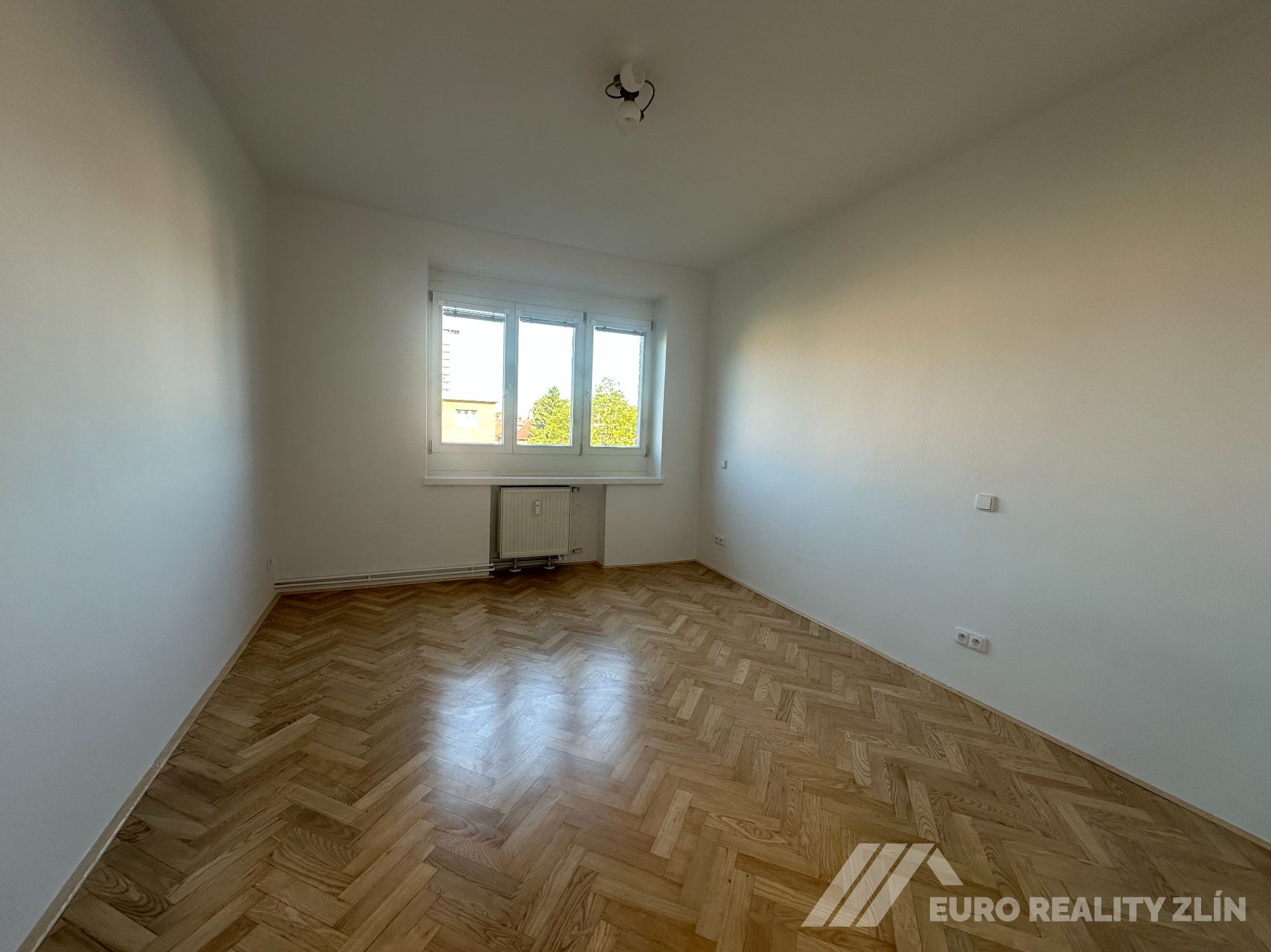 3+KK PO KOMPLETNÍ REKONSTRUKCI S BALKONEM