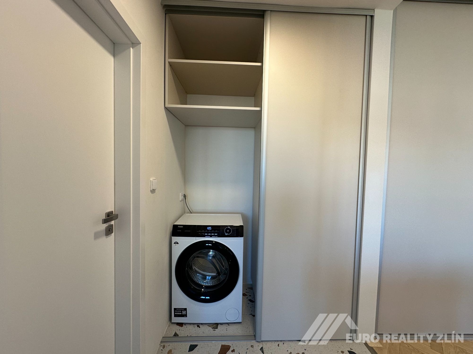 3+KK PO KOMPLETNÍ REKONSTRUKCI S BALKONEM