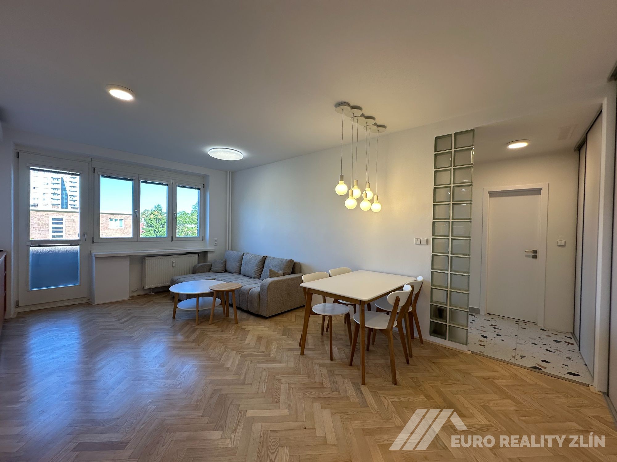 3+KK PO KOMPLETNÍ REKONSTRUKCI S BALKONEM