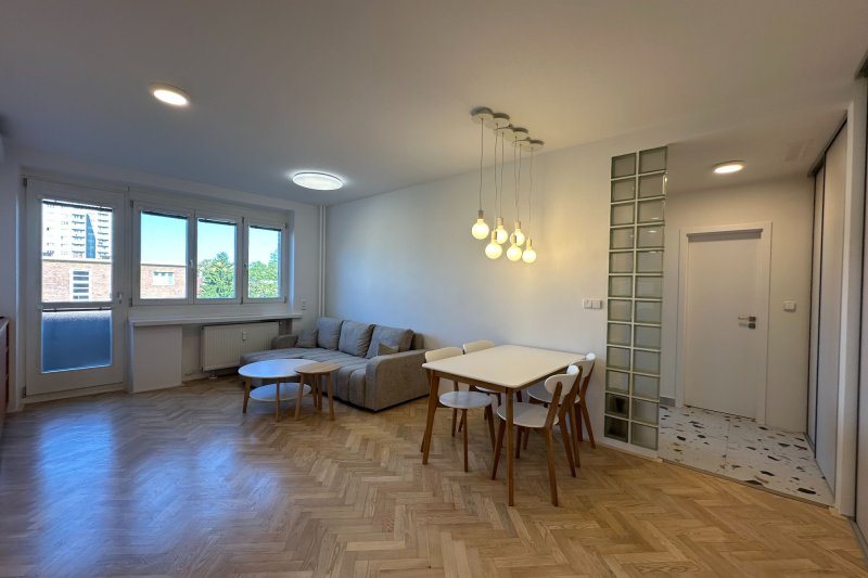 3+KK PO KOMPLETNÍ REKONSTRUKCI S BALKONEM