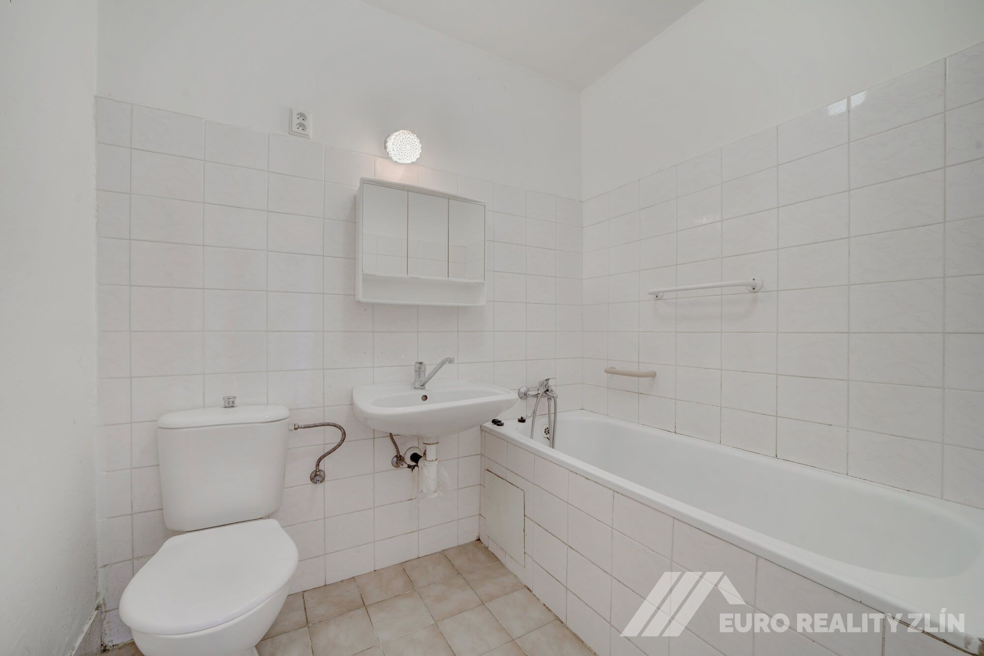 2+1 TŘ. T. BATI, ZLÍN, 62m2, LODŽIE