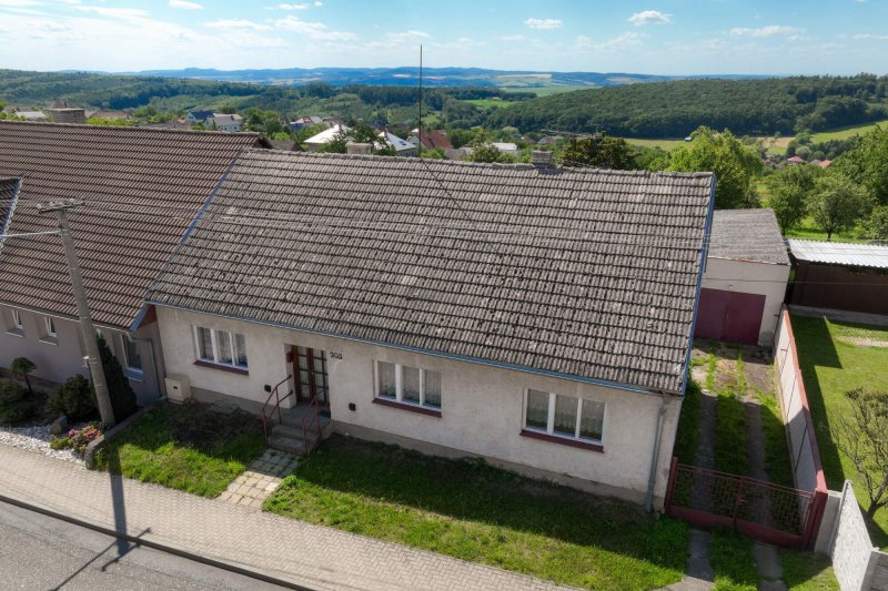 RODINNÝ DŮM - LHOTA 