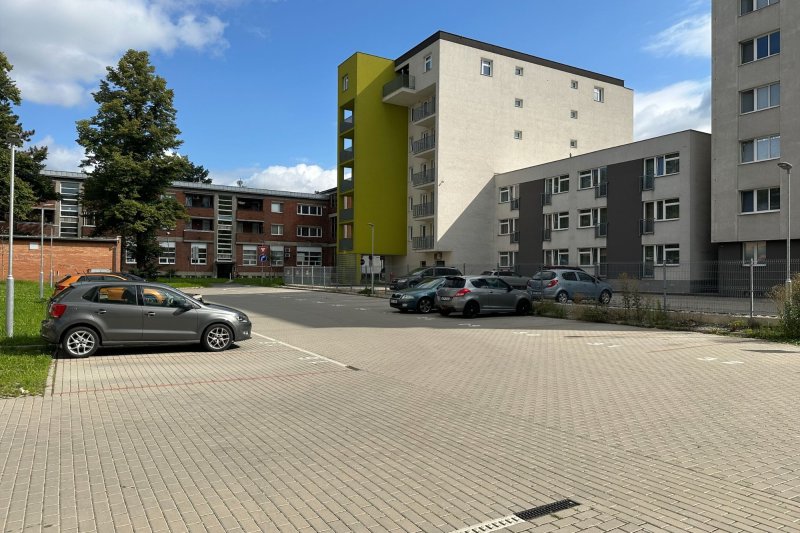 PARKING OTROKOVICE, MORAVNÍ ULICE