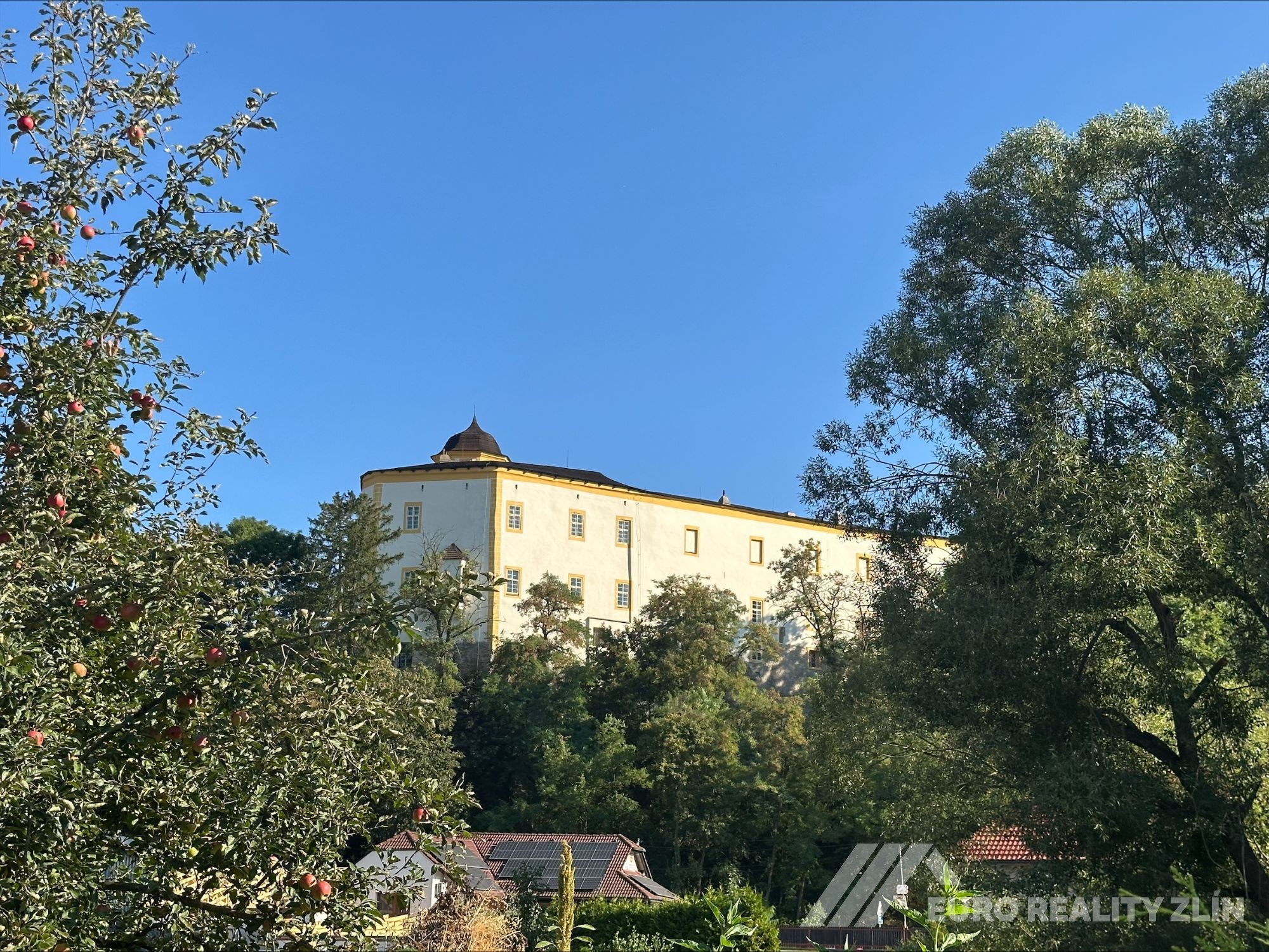 1+KK NOVOSTAVBA MALENOVICE S TERASOU, ZAŘÍZENÝ, PARKING