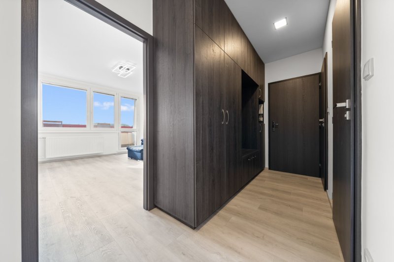 3+1 ULICE DĚTSKÁ ZLÍN 77 m2 + LODGIE, PO KOMPL. REKO