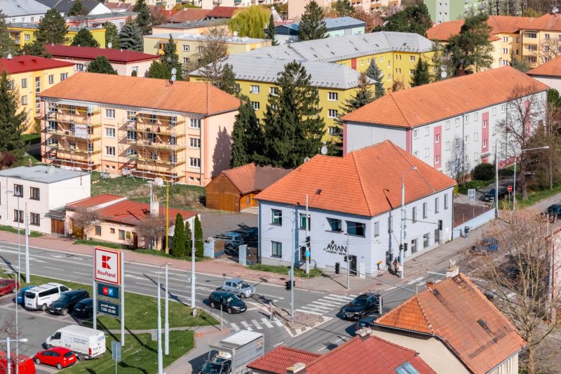KANCELÁŘSKÉ PROSTORY - OTROKOVICE CENTRUM VČ. PARKINGU