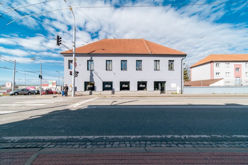 KANCELÁŘSKÉ PROSTORY - OTROKOVICE CENTRUM VČ. PARKINGU