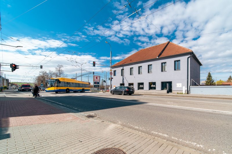 KANCELÁŘSKÉ PROSTORY - OTROKOVICE CENTRUM VČ. PARKINGU