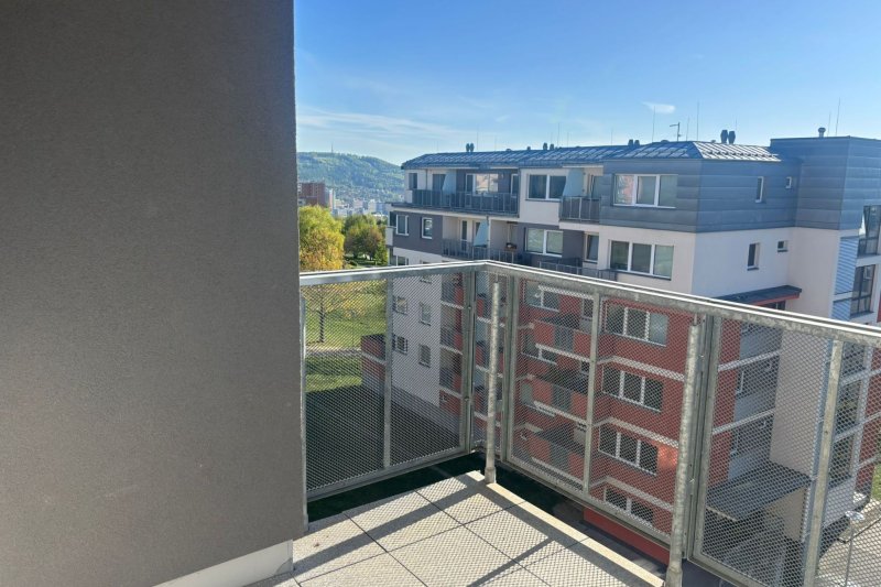 2+kk Zelinova, Zlín, nezařízený byt s výhledem