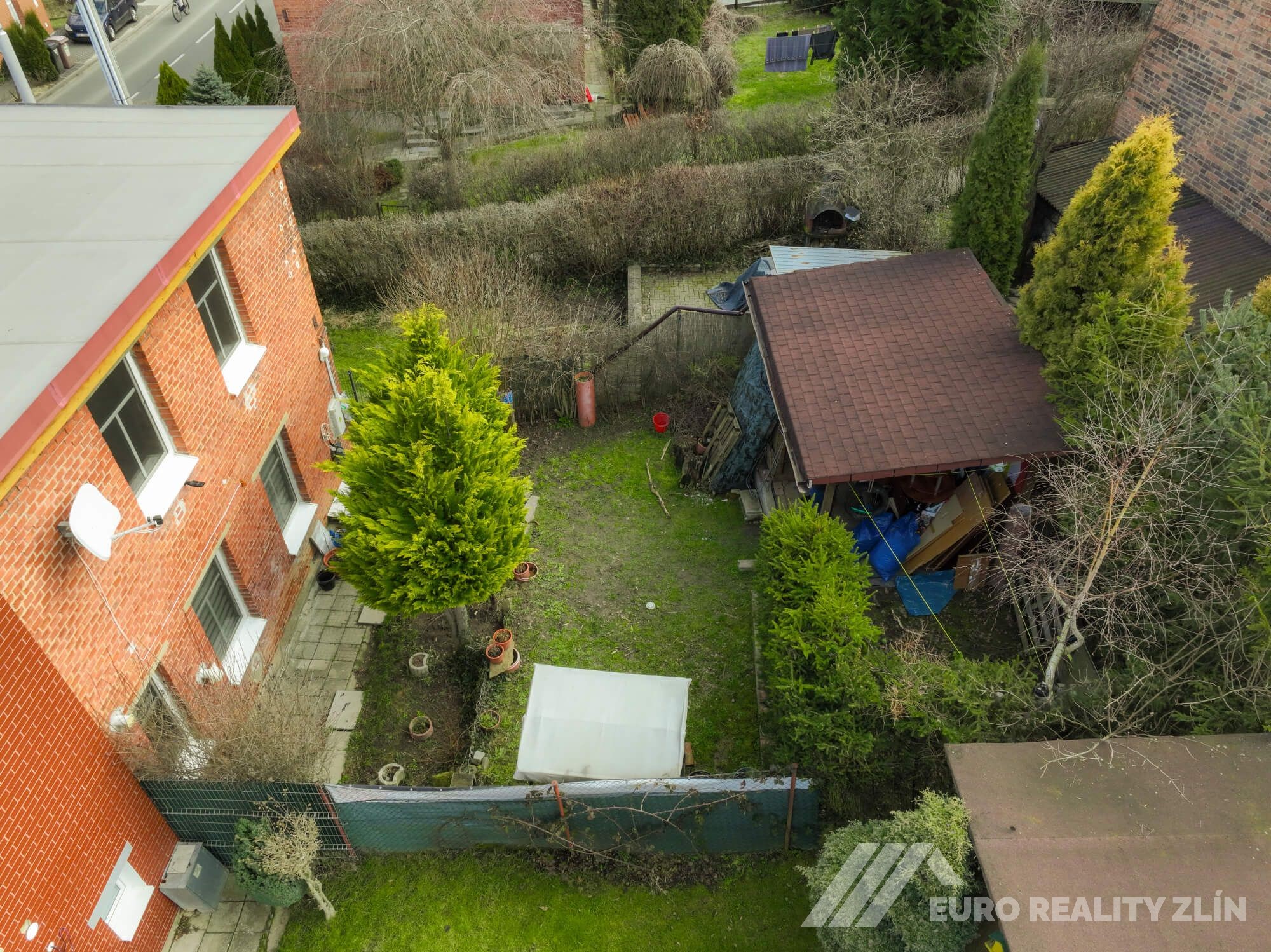 PRODEJ BAŤOVSKÉHO ČTVRTDOMKU 3+KK, ULICE MOSTNÍ, ZLÍN