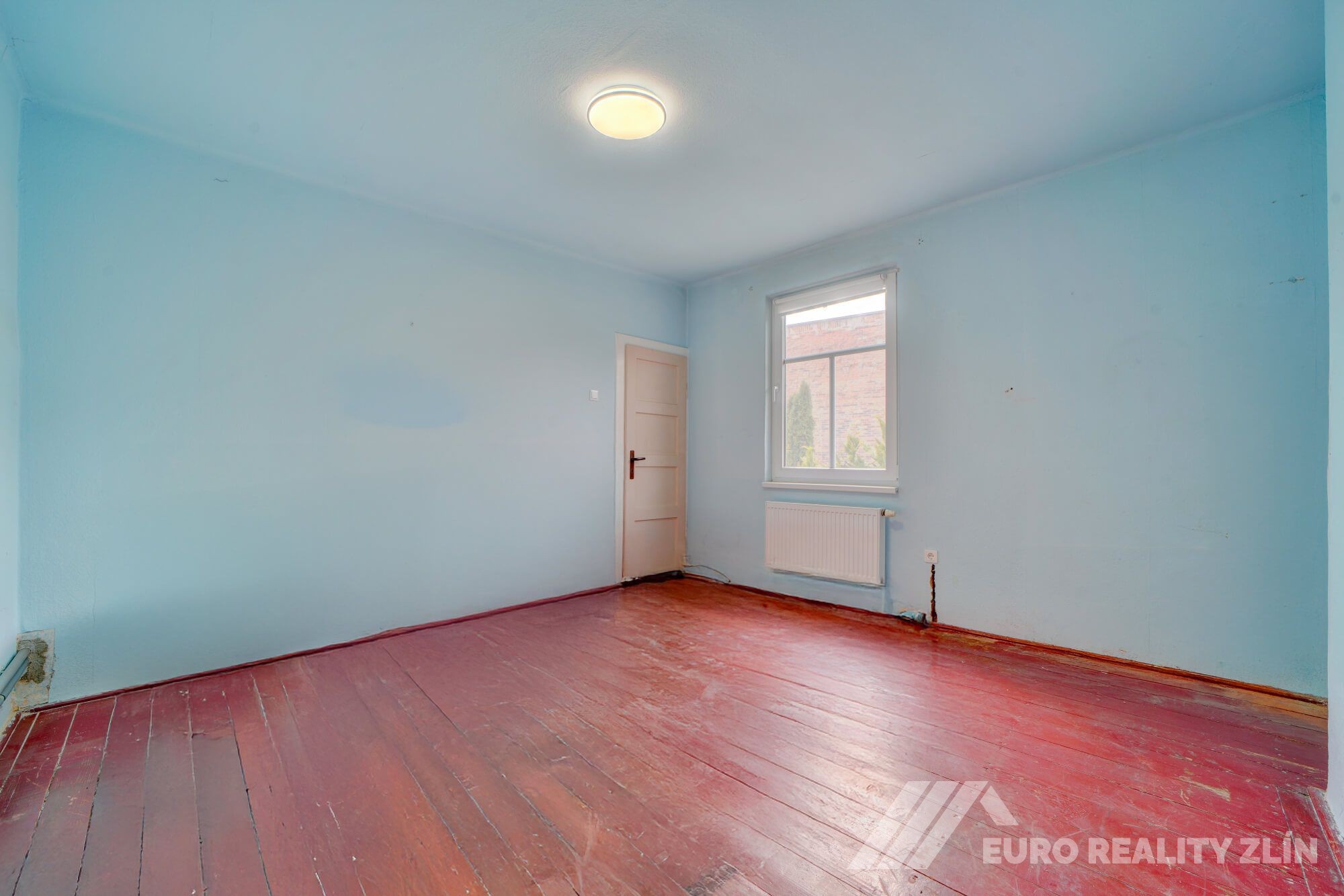 PRODEJ BAŤOVSKÉHO ČTVRTDOMKU 3+KK, ULICE MOSTNÍ, ZLÍN
