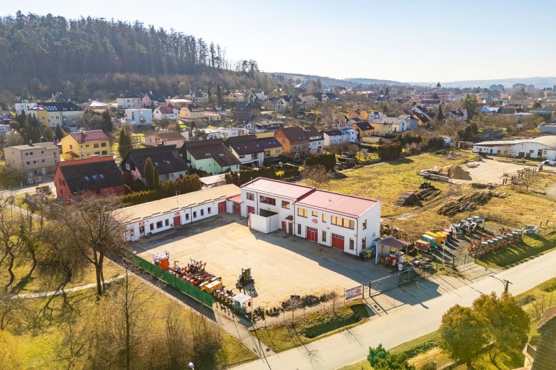 Prodej komerčního areálu s investičním potenciálem Zlín, Malenovice 