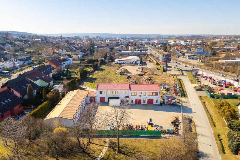 Prodej komerčního areálu s investičním potenciálem Zlín, Malenovice 